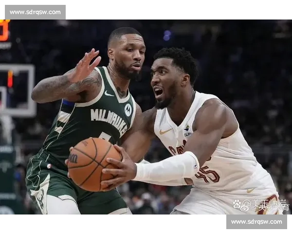 踩线的死神：2021 年雄鹿全员以为被绝杀的瞬间